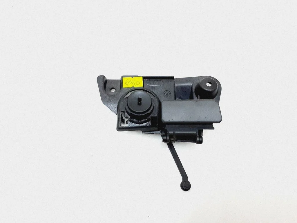 Glove box lock 9184994