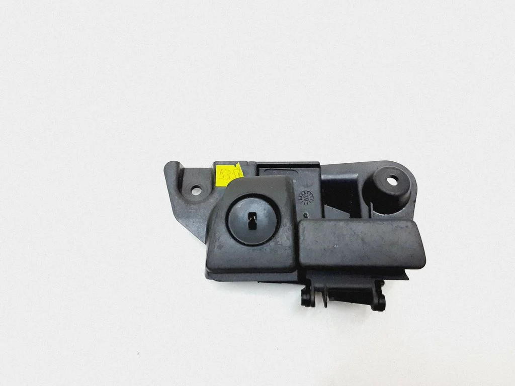 Glove box lock 9184994