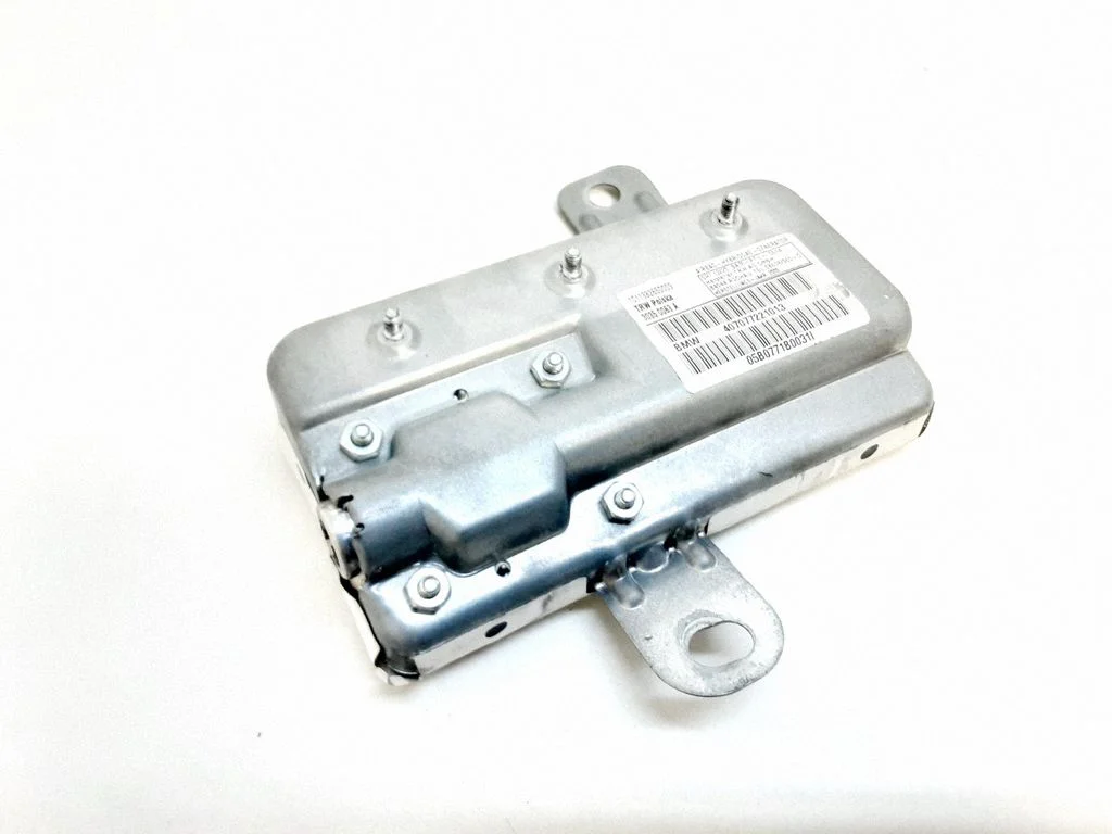 Tagumise ukse turvapadi – BMW 7-seeria E65 E66 (2001-2008)