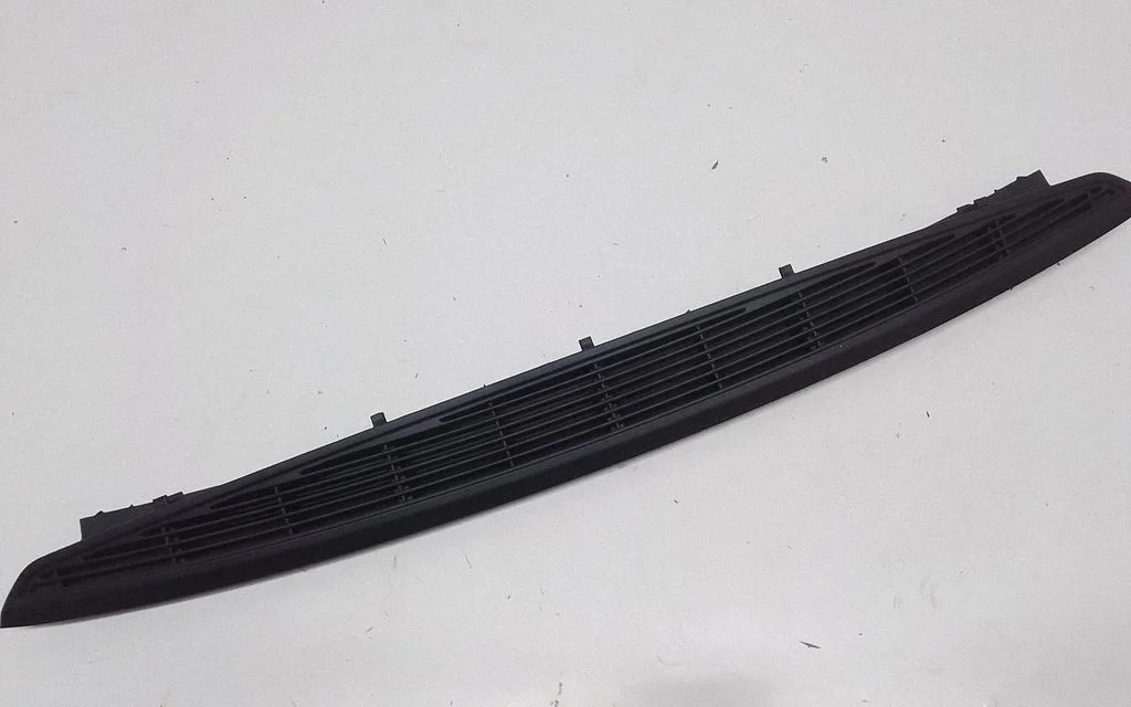 Pakiriiuli rest – BMW 7-seeria F01 F02 F03 F04 (2008-2016)