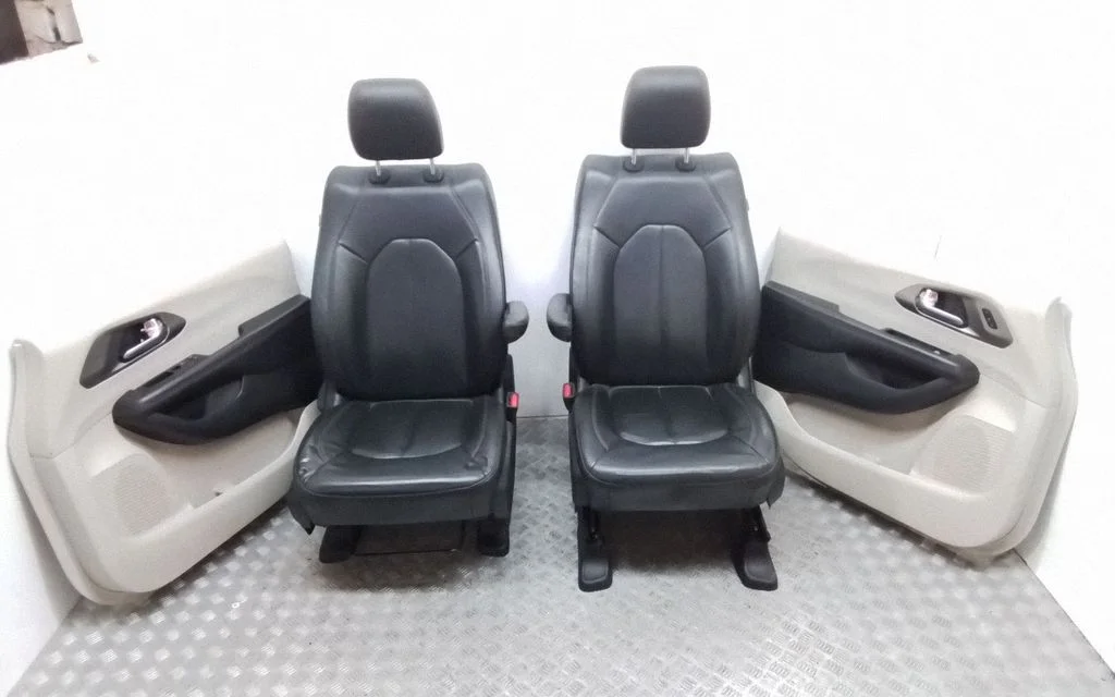 Interior set – Chrysler Pacifica (2017-)