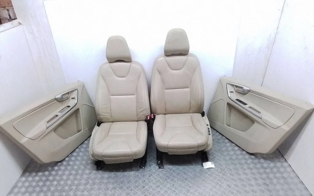 Interior set – Volvo XC60 (2009-2013)