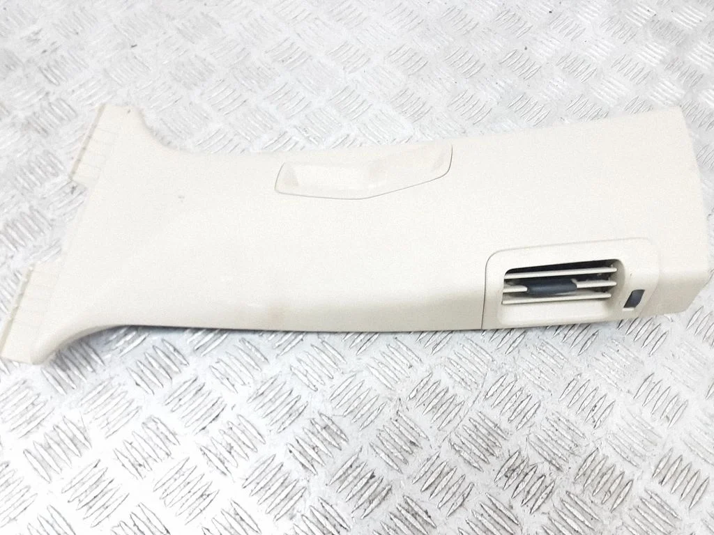 (B) pillar trim (top) – Volvo XC60 (2009-2013)