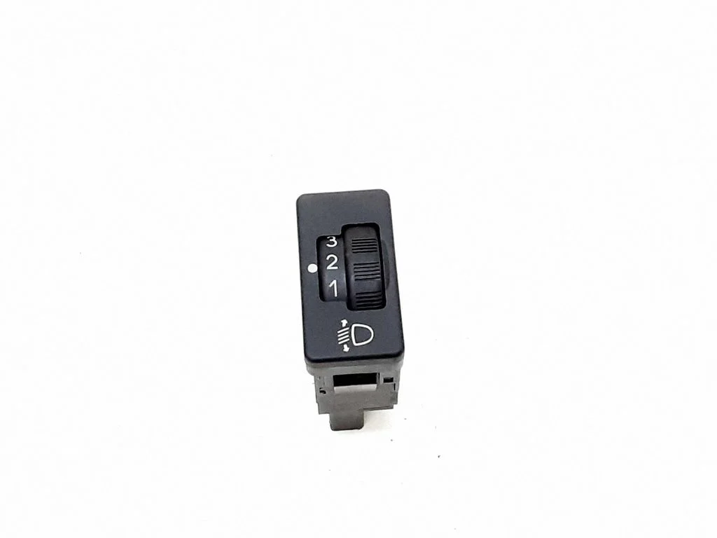 Headlight level height control switch – Peugeot 107 (2005-2014)