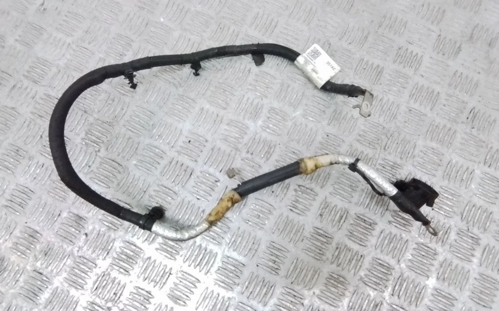 Negative earth cable (battery) – Chrysler Pacifica (2017-)