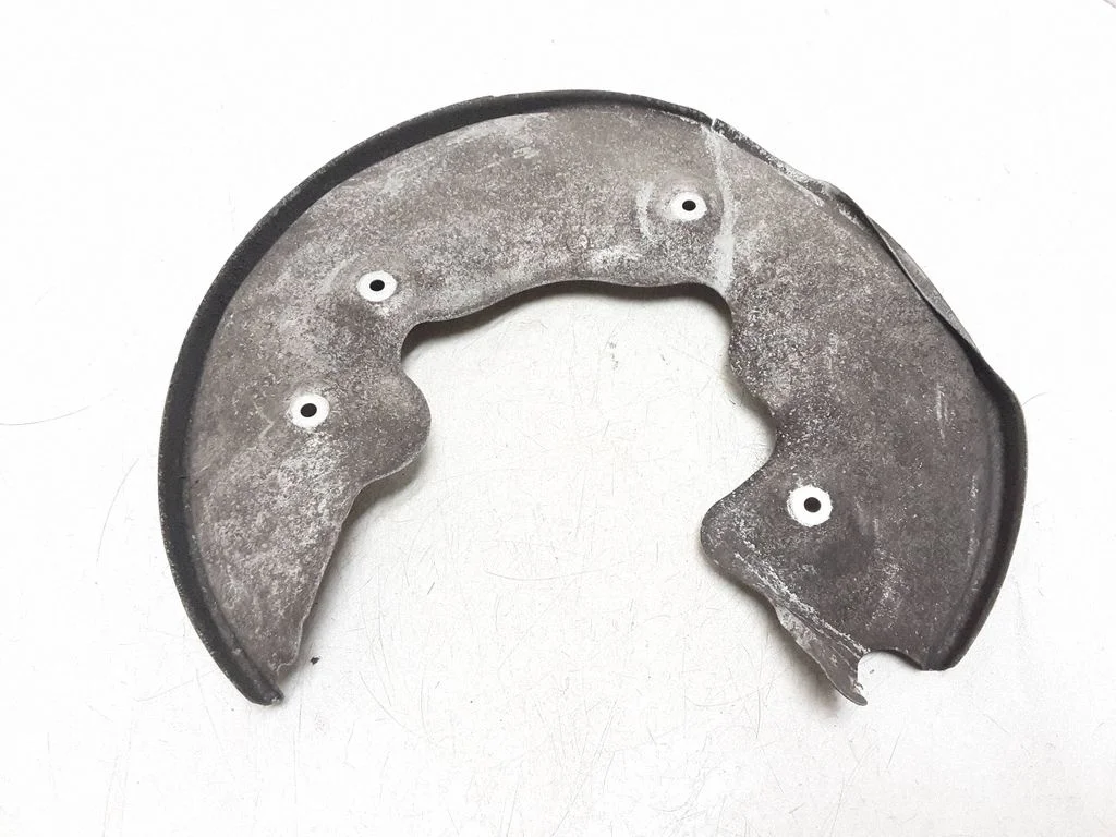 Tagumise piduriketta tolmukaitse – tagumine parem