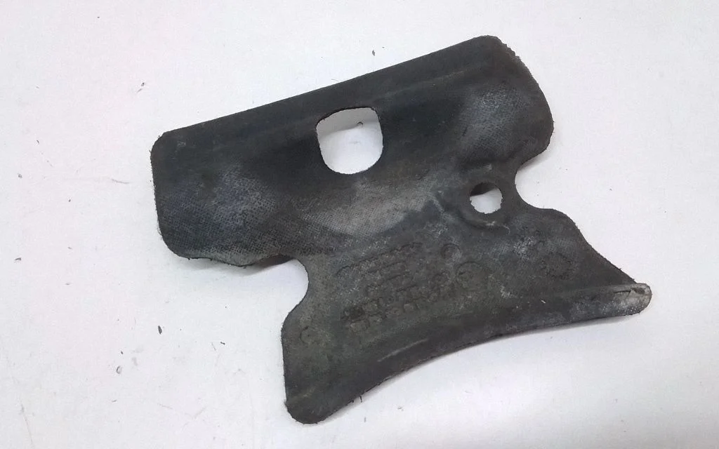 Muu mootoriruumi osa – BMW 7-seeria F01 F02 F03 F04 (2008-2016)