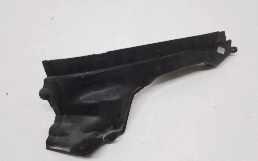 Muu mootoriruumi osa – BMW 7-seeria F01 F02 F03 F04 (2008-2016)
