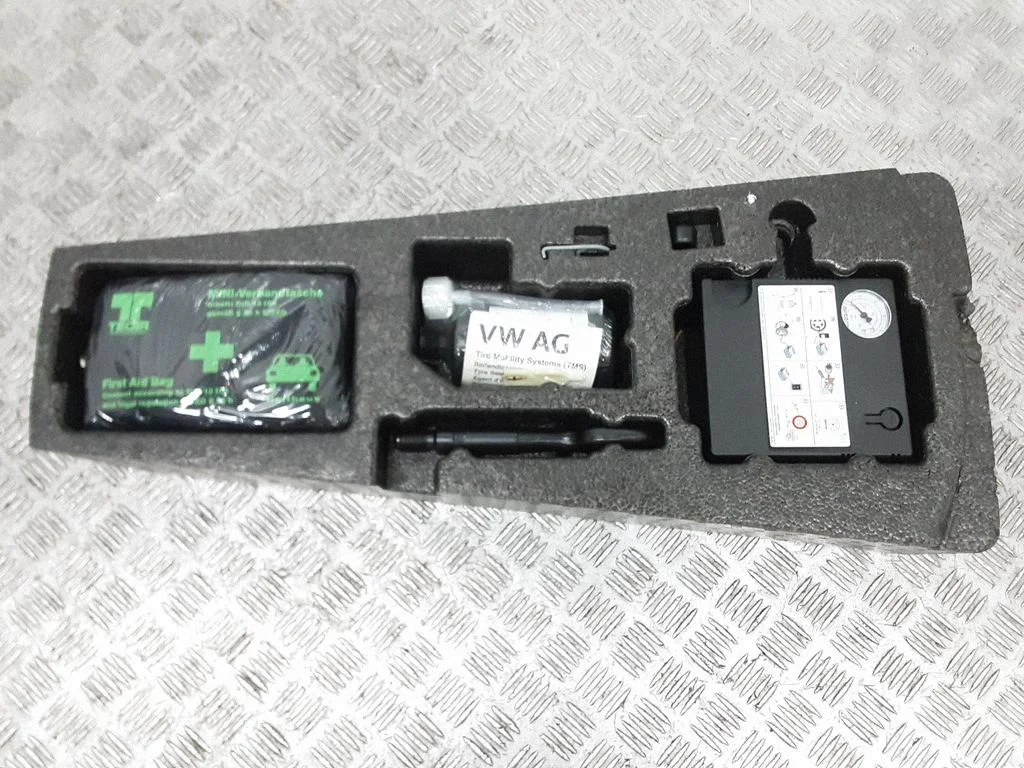 Glove box in trunk 5F0012109A – Seat Leon (5F) (2012-2019)