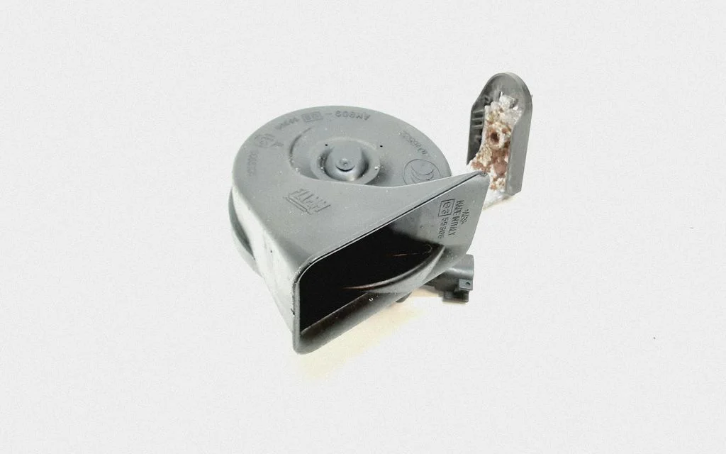 Horn signal – Volvo V60 (2011-2013)
