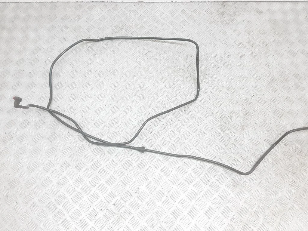 Kütusetoru(d) / voolik(ud) – BMW 7-seeria F01 F02 F03 F04 (2008-2016)