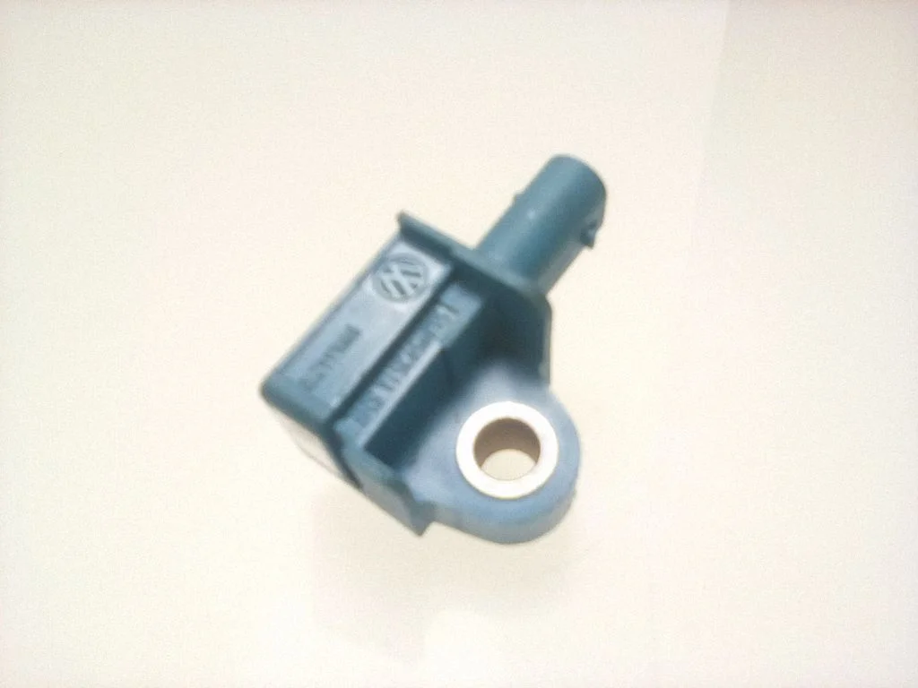 Airbag deployment crash/impact sensor – Volkswagen Passat CC (2008-2016)
