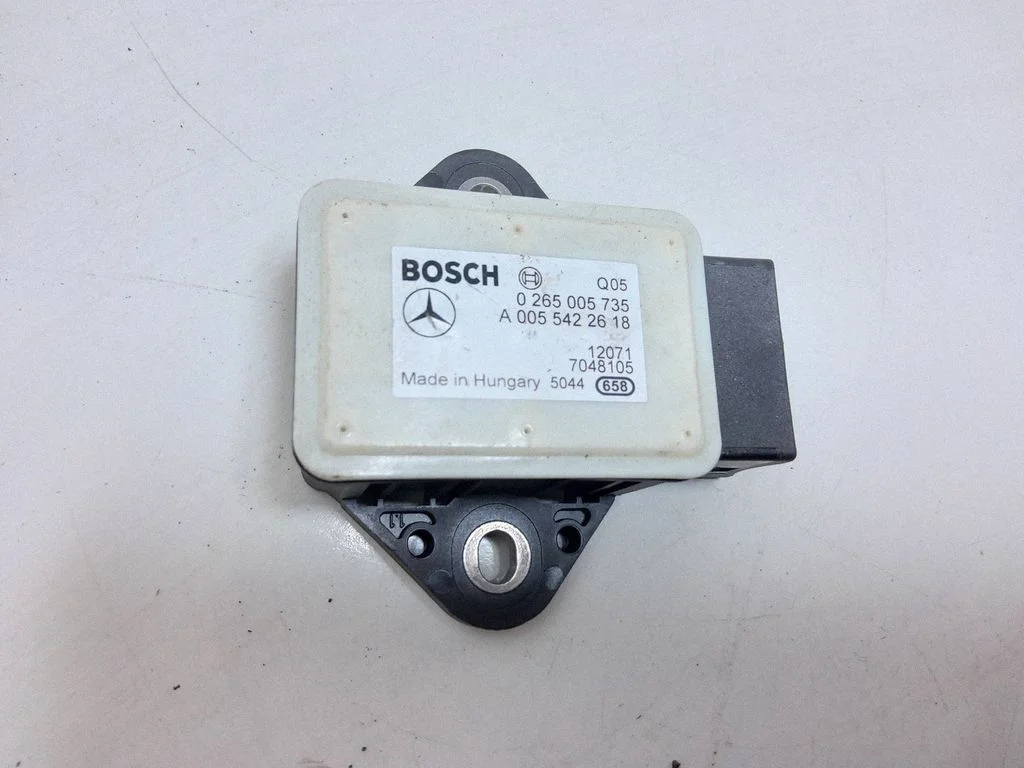 ESP acceleration yaw rate sensor – Mercedes-Benz E-Class W212 (2009-2016)