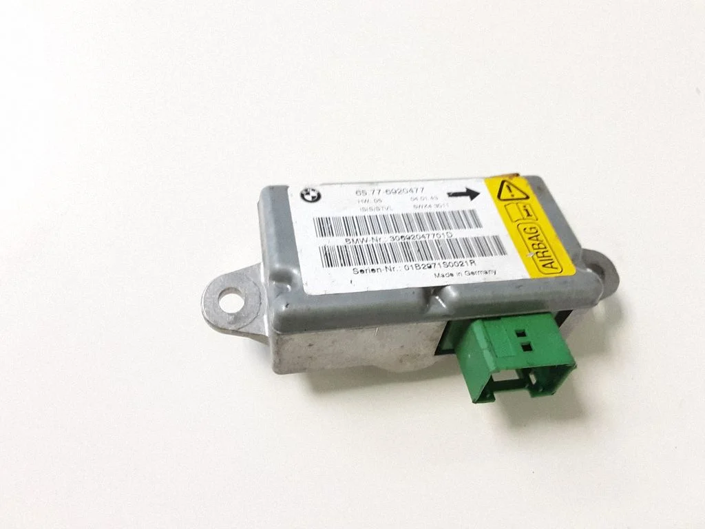 Airbag deployment crash/impact sensor – BMW 7 Series E65 E66 (2001-2008)