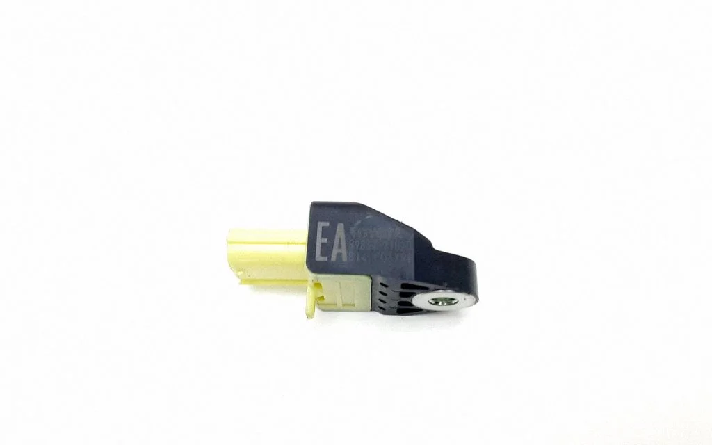 Drošības spilvenu trieciena sensors 8983121020