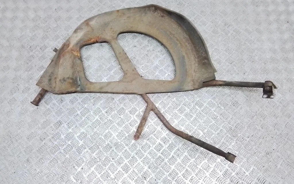 Spare wheel mounting bracket – Rolls-Royce Silver Spur (1980-1998)