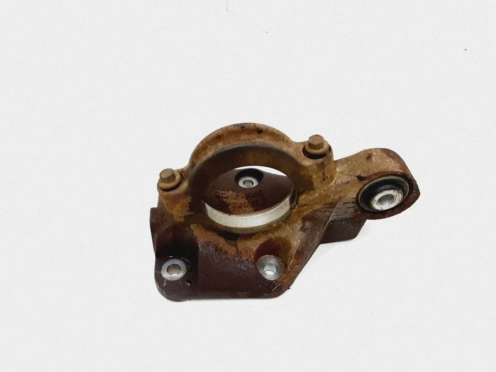 Driveshaft support bearing bracket – Volvo XC60 (2014-2016)
