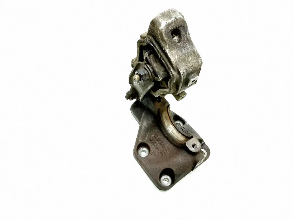 Driveshaft support bearing bracket – Volvo S80 (2007-2013)