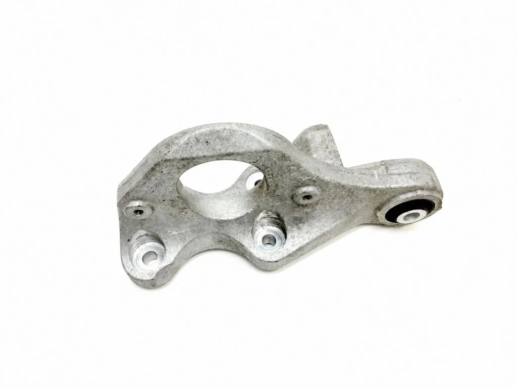 Driveshaft support bearing bracket – Volvo XC90 (2014-)