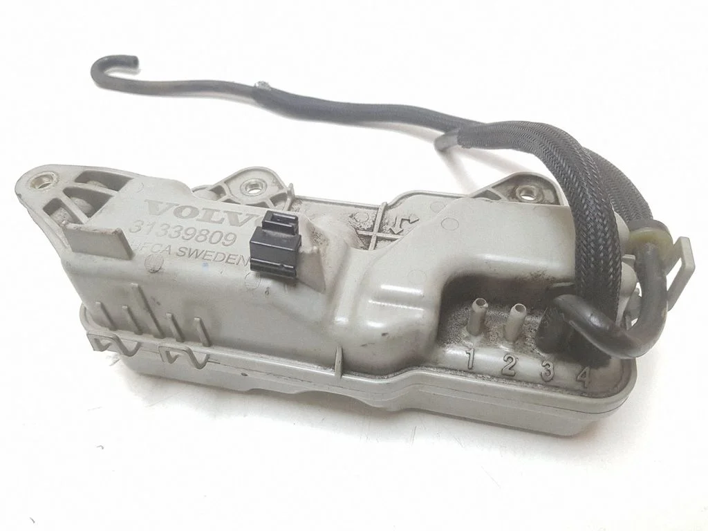 Vacuum air tank – Volvo V40 (2012-2019)