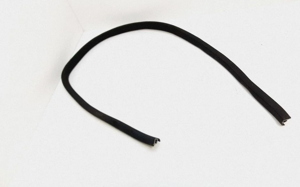Rubber seal rear door – Mercedes-Benz CLS-Class C219 (2003-2011)