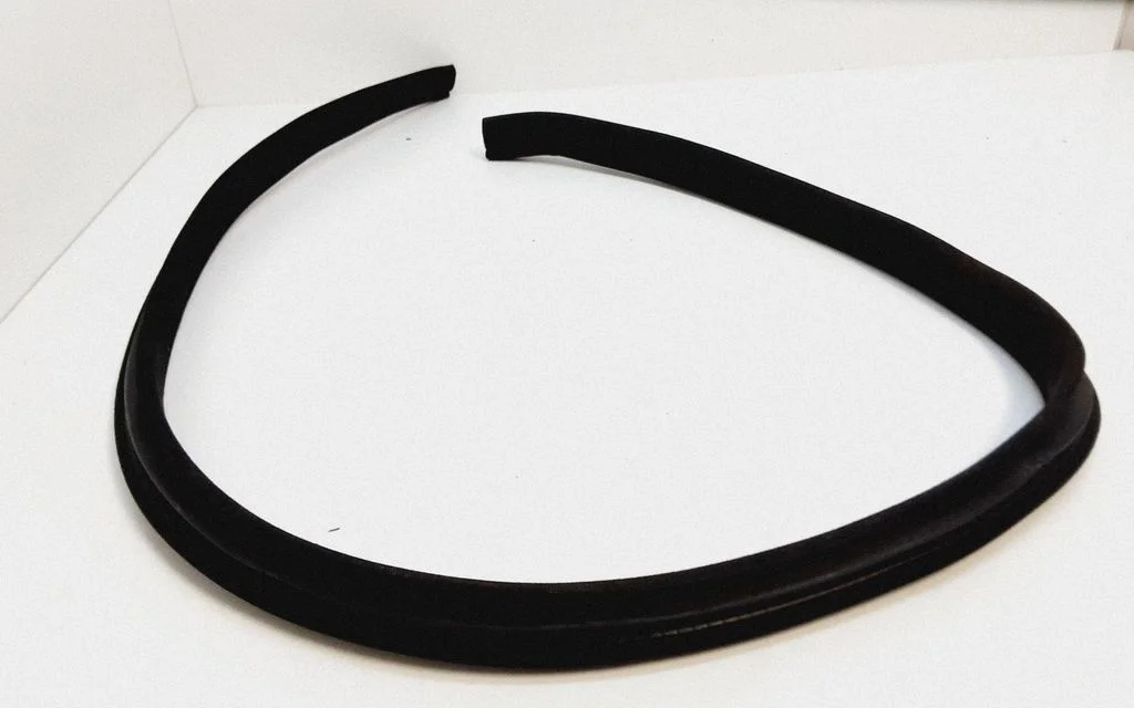 Rubber seal rear door – Mercedes-Benz CLS-Class C219 (2003-2011)