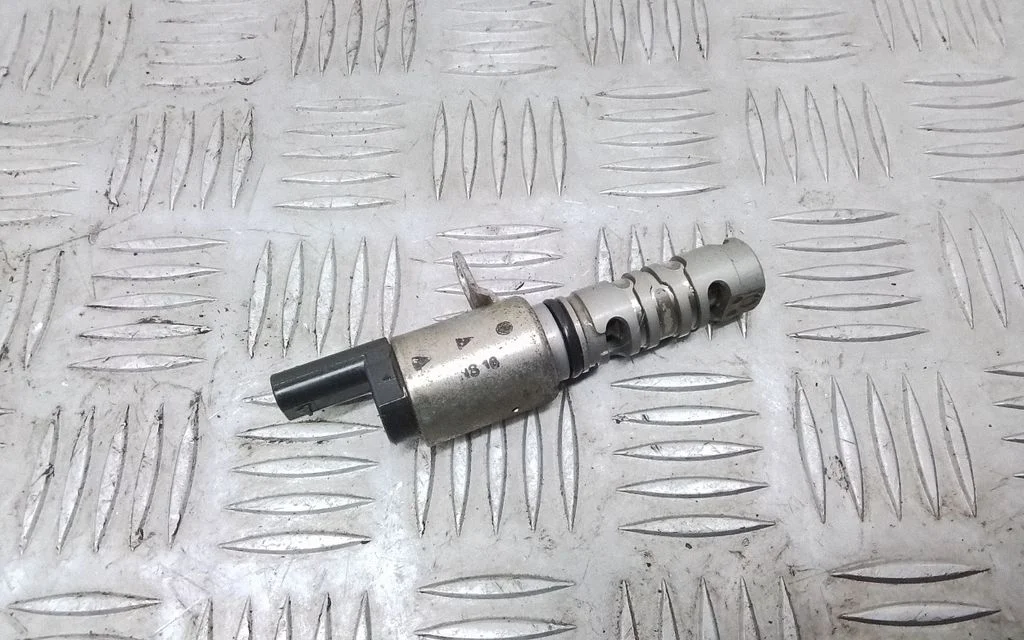 Camshaft position sensor 04E906455D