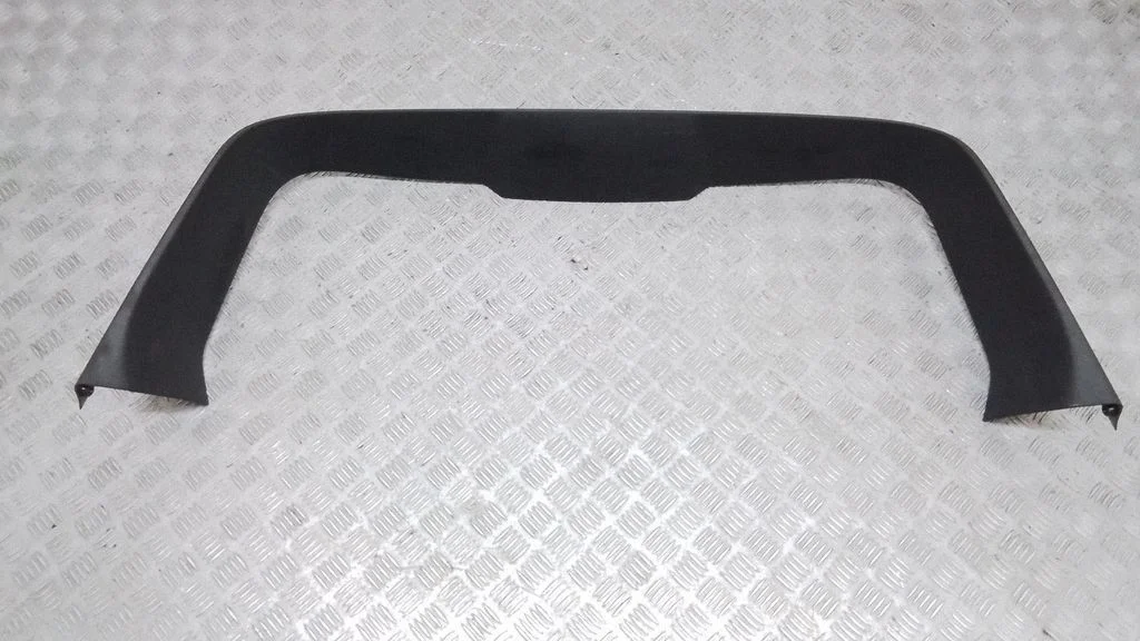 Tailgate trim – Volvo V70 (2008-2013)