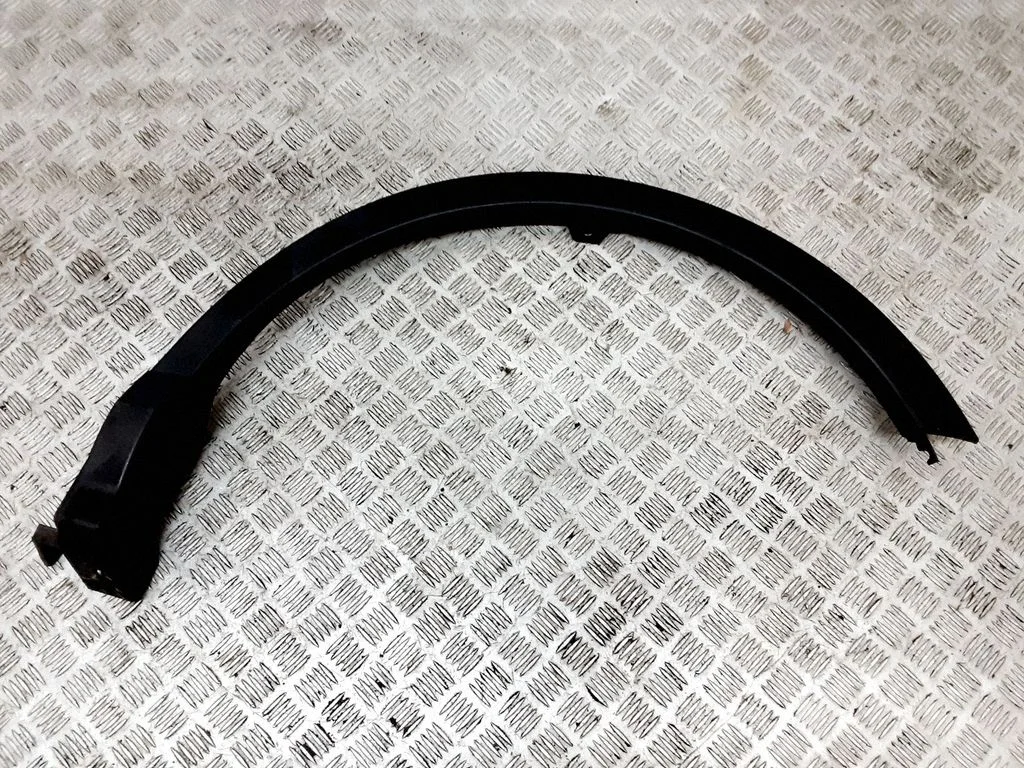 Poritiiva iluliist (molding) – Toyota RAV 4 (XA40) (2012-2018)