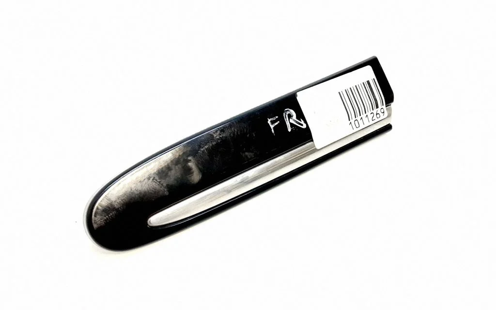 Poritiiva iluliist (molding) – Mercedes-Benz CLK-klass A209 C209 (2002-2009)