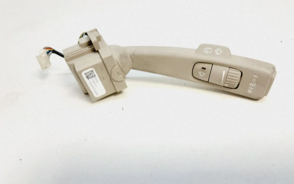 Wiper control stalk – Volvo XC60 (2009-2013)