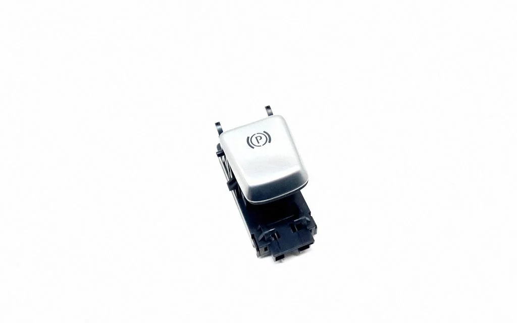 Hand parking brake switch – Mercedes-Benz C-Class W205 (2014-2021)
