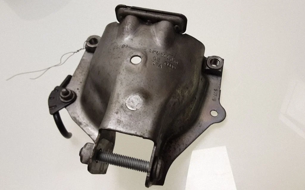 Other front suspension part 8K0399059 – Audi Q5 SQ5 8R (2008-2017)
