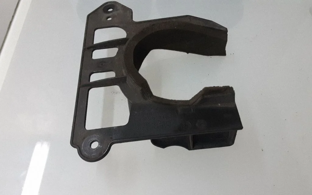 Other front suspension part 8K0863188B – Audi Q5 SQ5 8R (2008-2017)