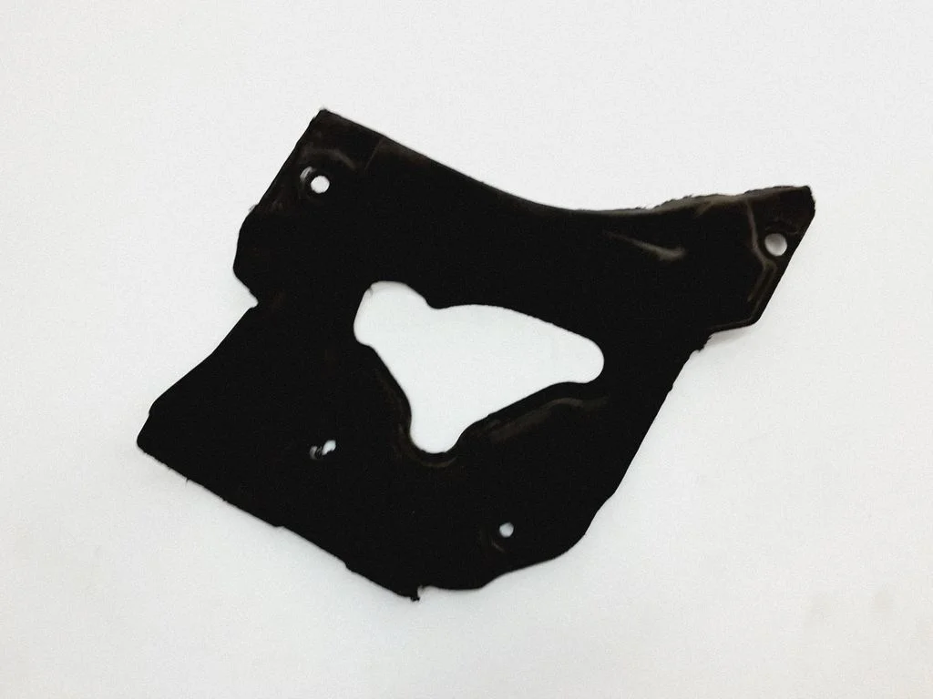 Heat shield in engine bay – BMW X5 E70 (2006-2013)
