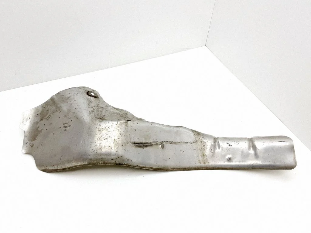 Exhaust heat shield 05109399AC
