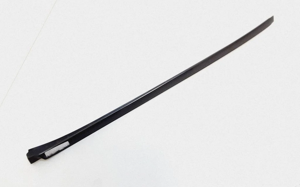 Listwa szyby przedniej – Mercedes-Benz Klasa CLK A209 C209 (2002-2009)