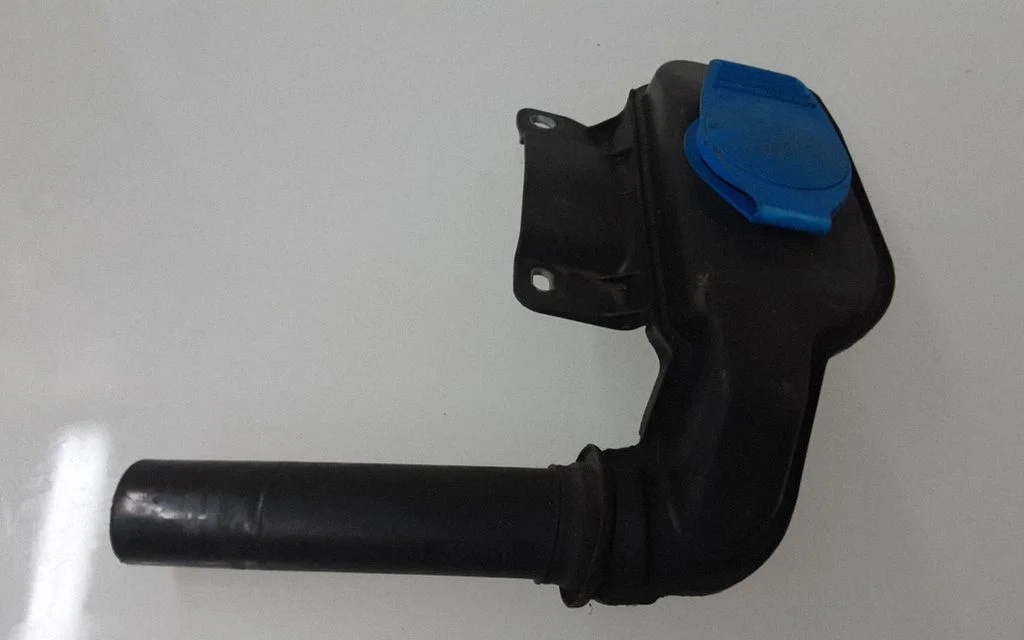 Window washer liquid tank fill tube – Audi Q5 SQ5 8R (2008-2017)