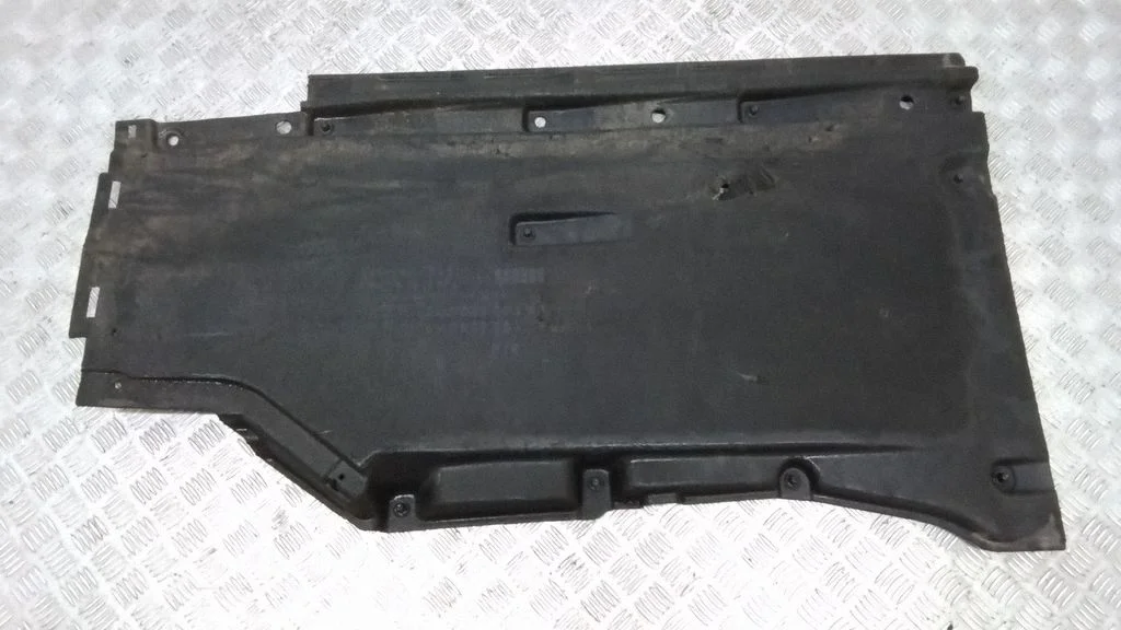 Side bottom protection 8W0825207