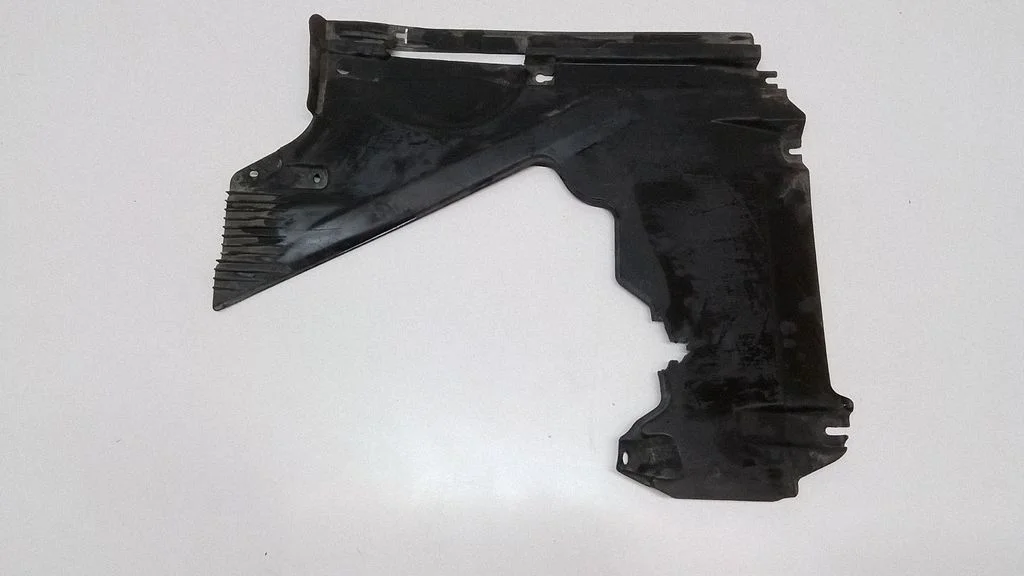 Side bottom protection 8W0825216E