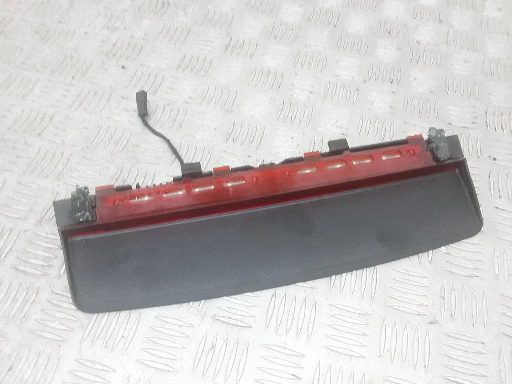 Third/center stoplight – BMW 7 Series F01 F02 F03 F04 (2008-2016)