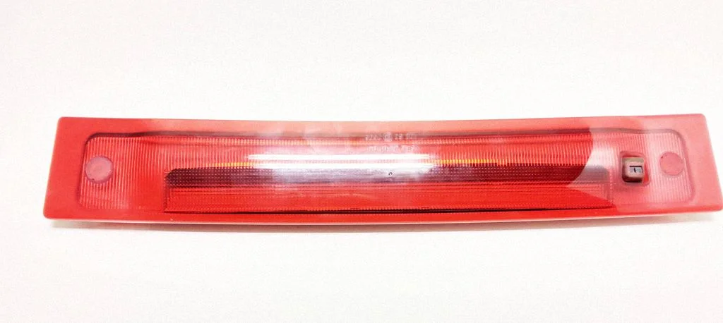 Third/center stoplight – Volvo XC90 (2007-2014)