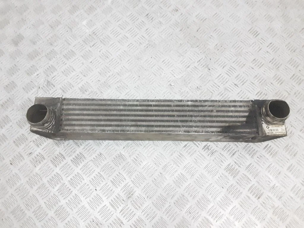 Intercooler radiator – BMW 5 Series E60 E61 (2004-2010)
