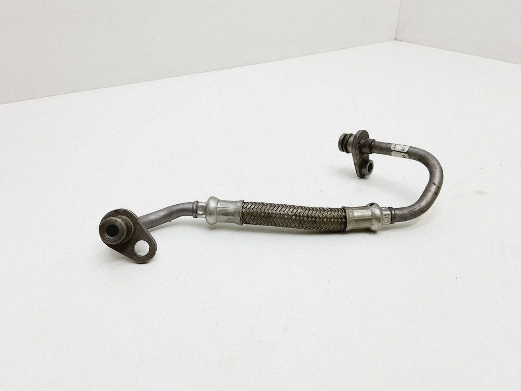Turbo turbocharger oiling pipe/hose – Mercedes-Benz C-Class W205 (2014-2021)