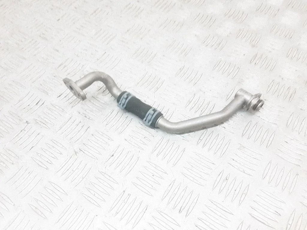 Turbo turbocharger oiling pipe/hose – Mercedes-Benz C-Class W205 (2014-2021)