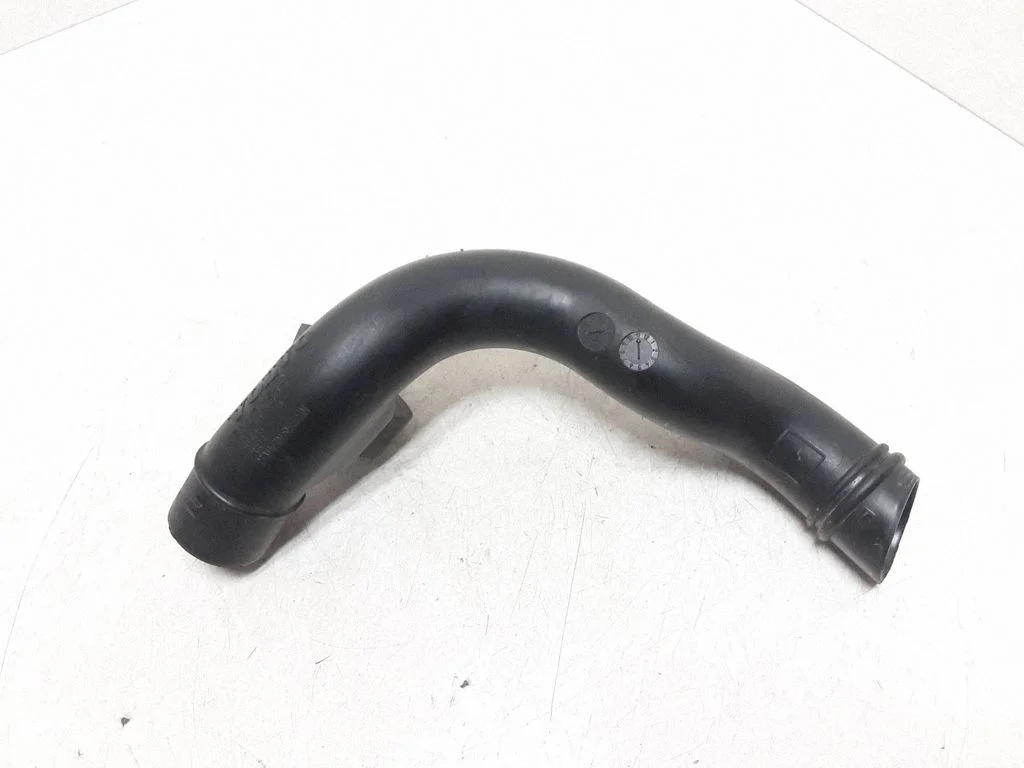 Air intake hose/pipe – Volvo V60 (2018-)