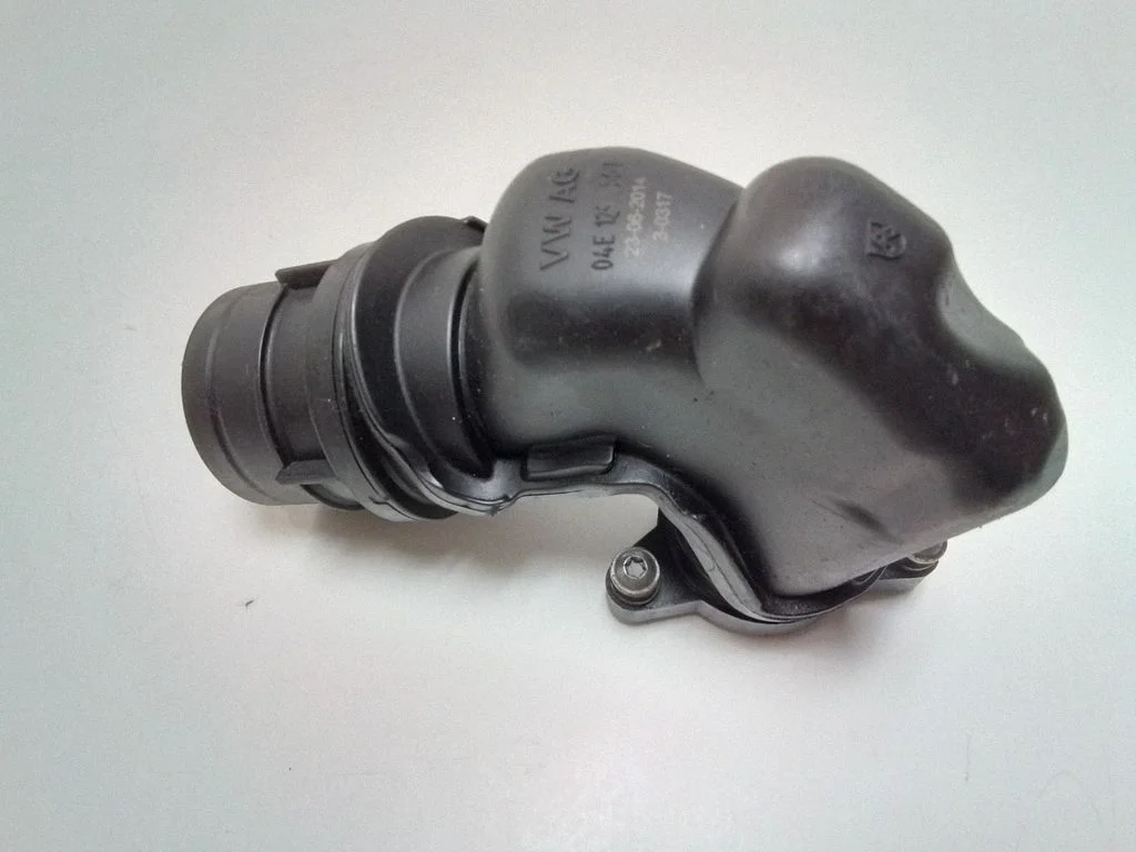 Air intake hose/pipe – Volkswagen Passat CC (2008-2016)