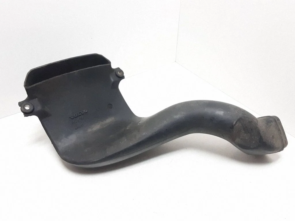 Air intake hose/pipe – Volvo XC90 (2003-2006)