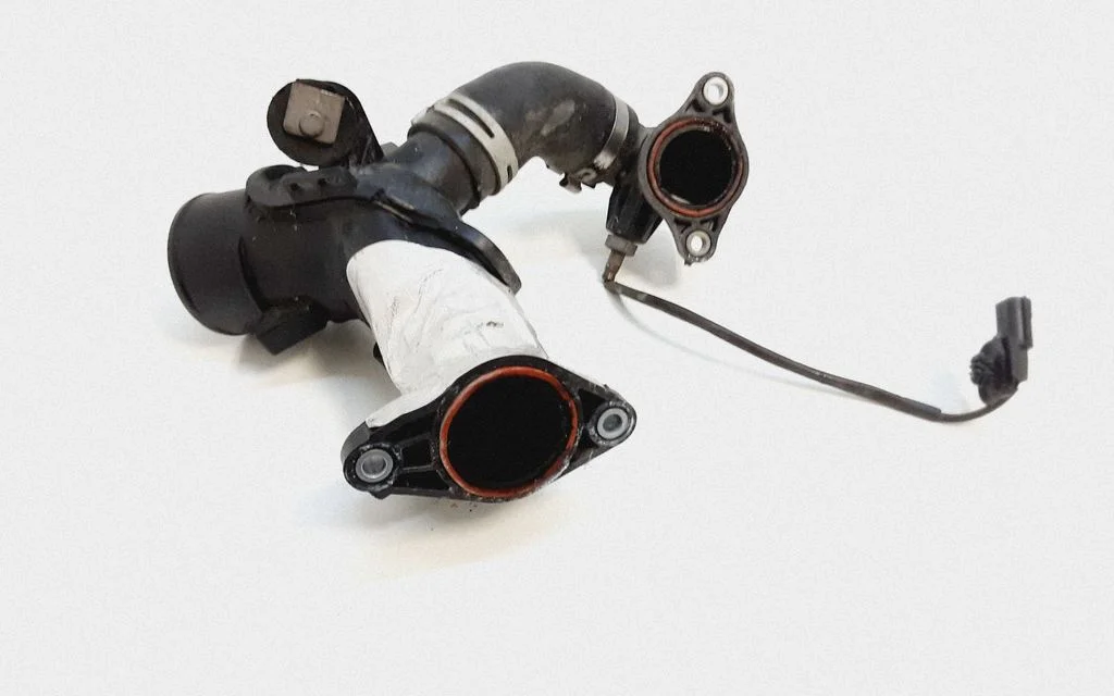 Air intake hose/pipe 165765493R