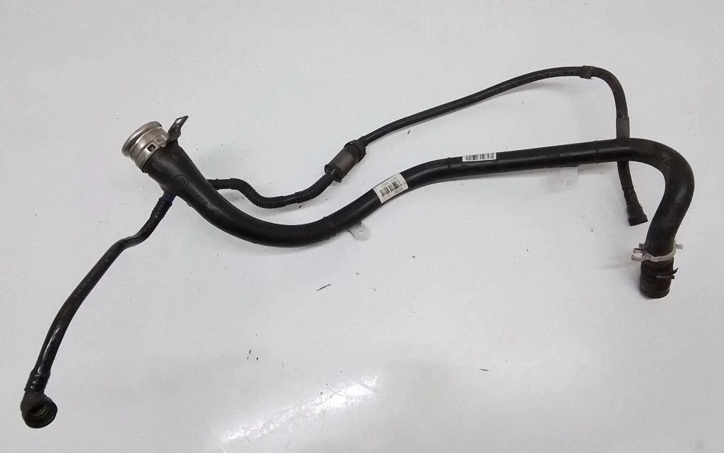 Rura wlewu paliwa – BMW Seria 7 F01 F02 F03 F04 (2008-2016)
